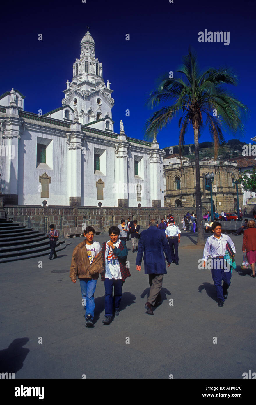 Ecuadorans, ecuadoran, persone, Cattedrale Metropolitana, Plaza de la Independencia, Piazza Indipendenza, Quito Pichincha provincia, Ecuador Foto Stock