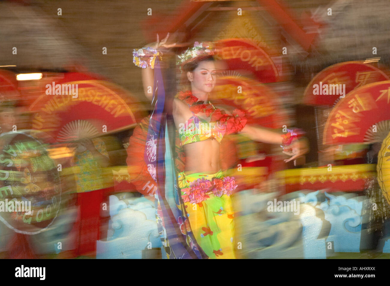 Danza thailandese mostrano, Phuket, Tailandia Foto Stock