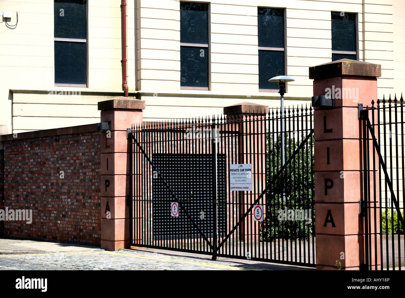 Ingresso di Lipa Liverpool Institute for the Performing Arts finanziato da Sir Paul McCartney Foto Stock