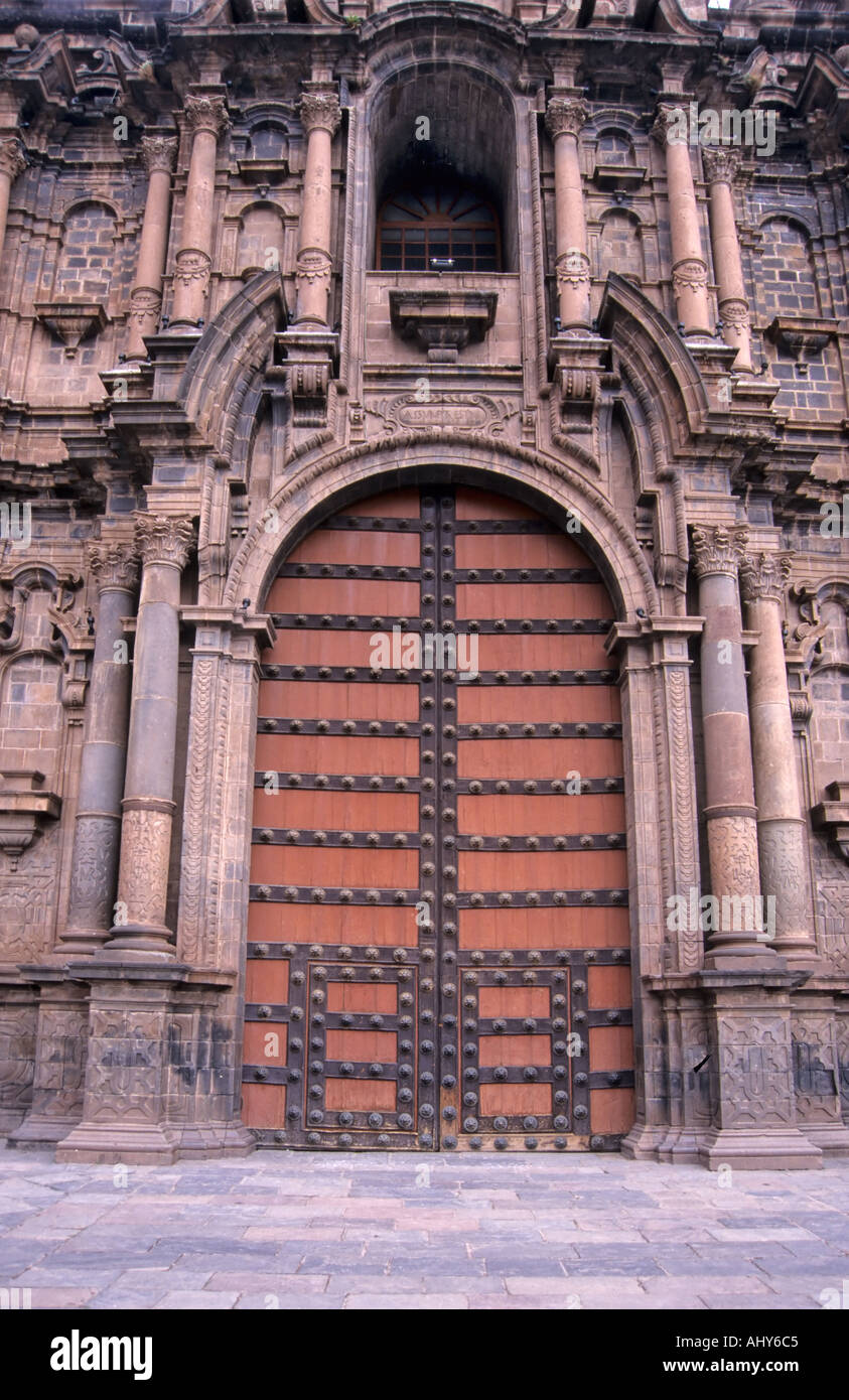 Porta di ingresso alla Cattedrale, Cusco, Perù Foto Stock