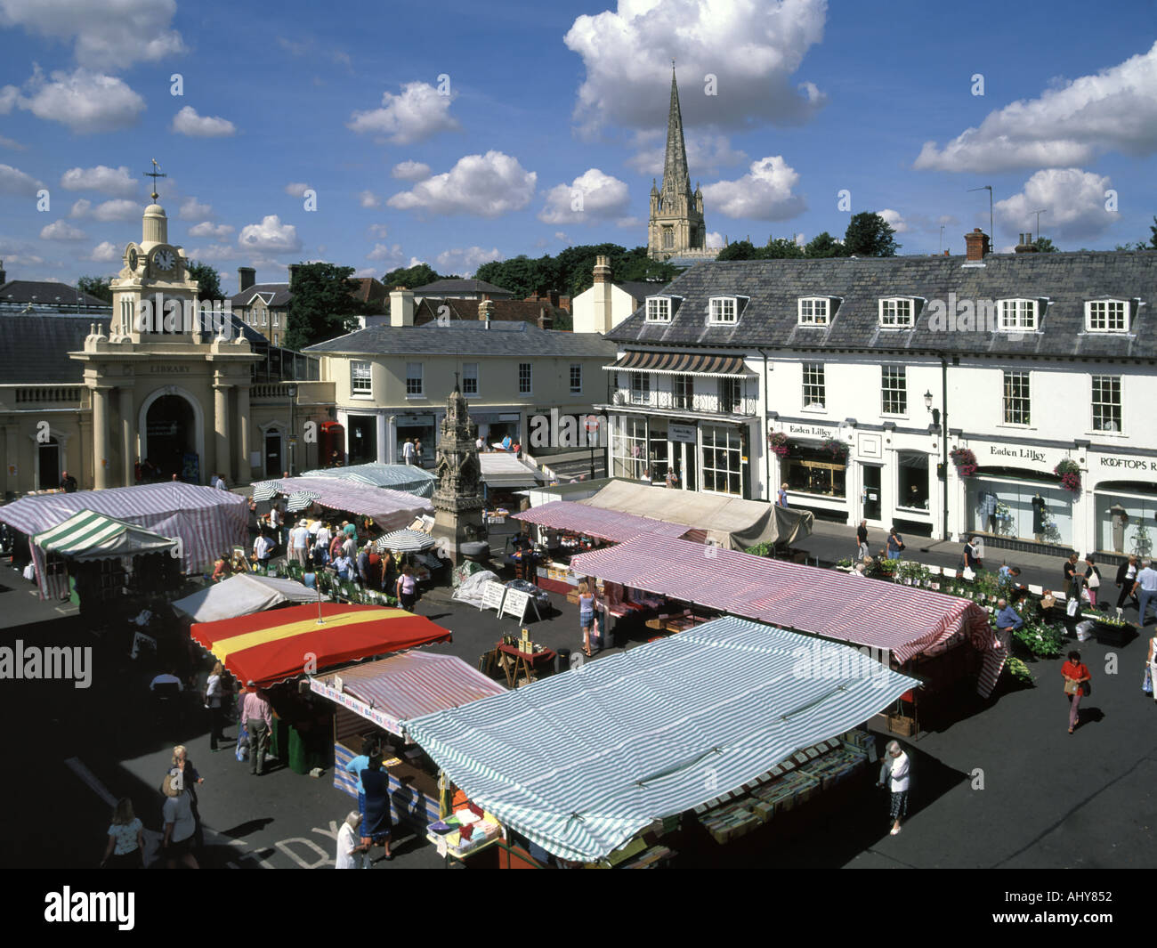 Saffron Walden piazza del mercato Foto Stock