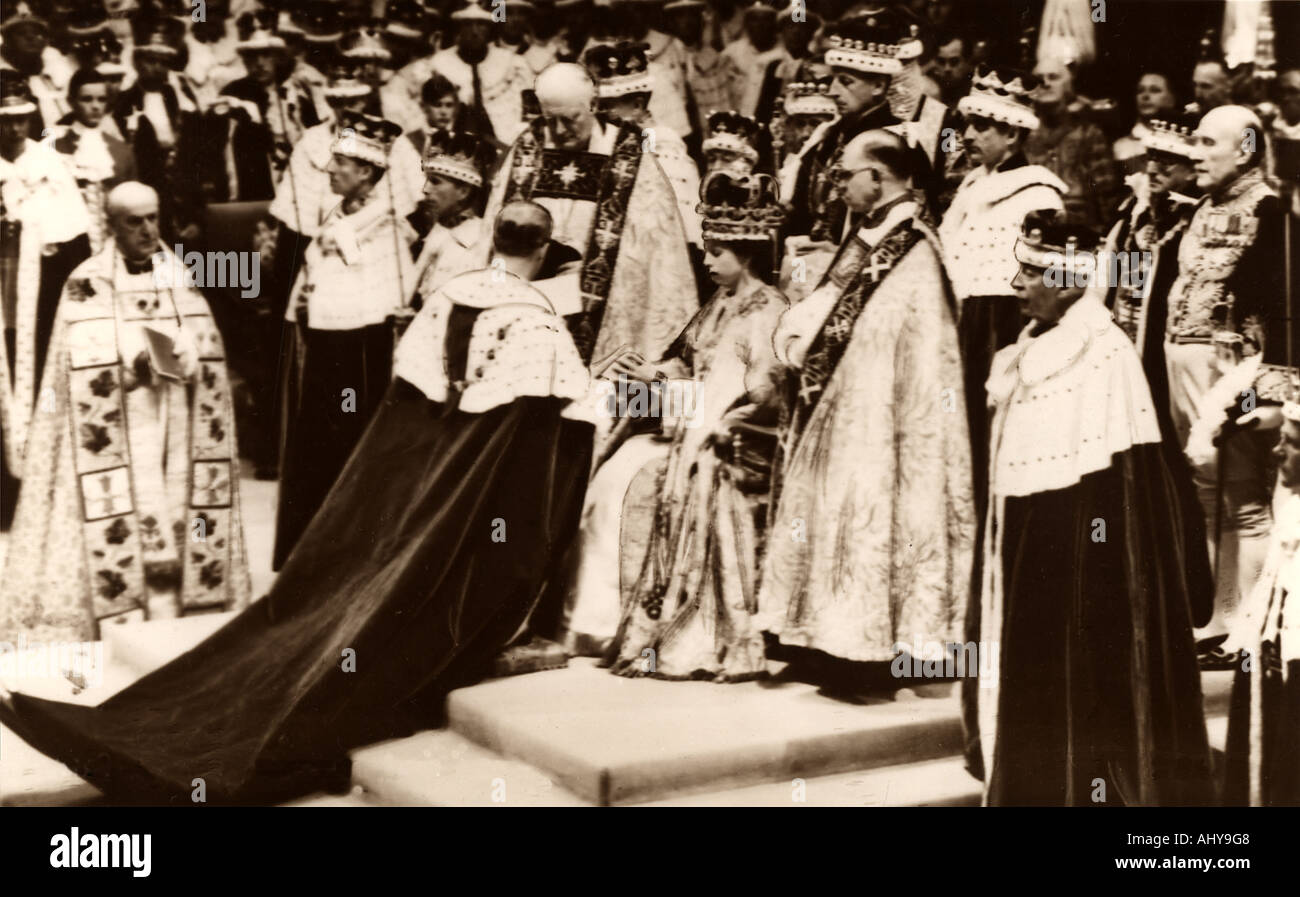Incoronazione della Regina Elisabetta II presso l Abbazia di Westminster a Londra il 2 giugno 1953 Foto Stock