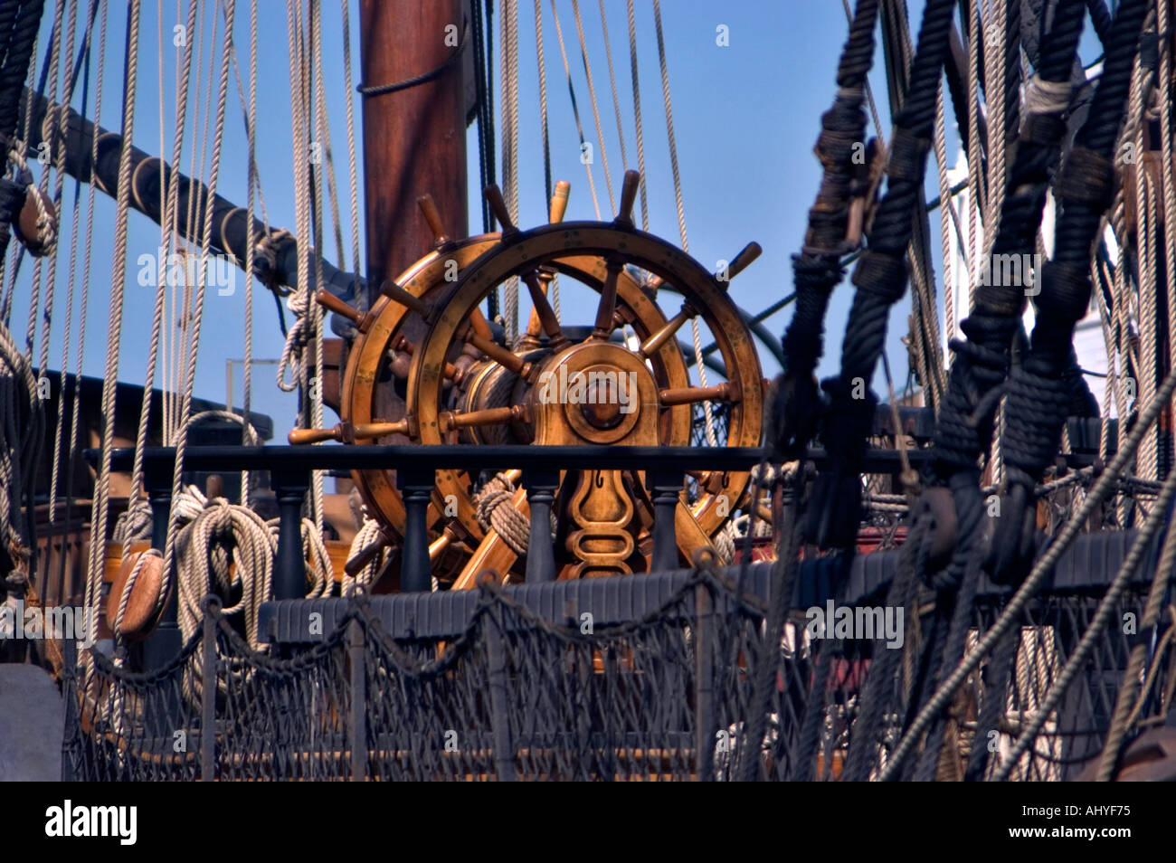 Rigging ruota nave HMS sorpresa la nave nel film Master e comandante il lato lontano del mondo Foto Stock