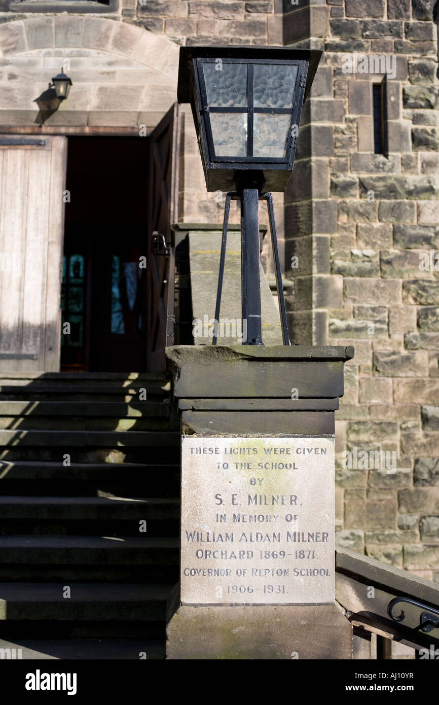 Repton scuola pubblica edifici principali e motivi tra cui la biblioteca e il quadrante, Burton-on-Trent, Derbyshire, Regno Unito Foto Stock