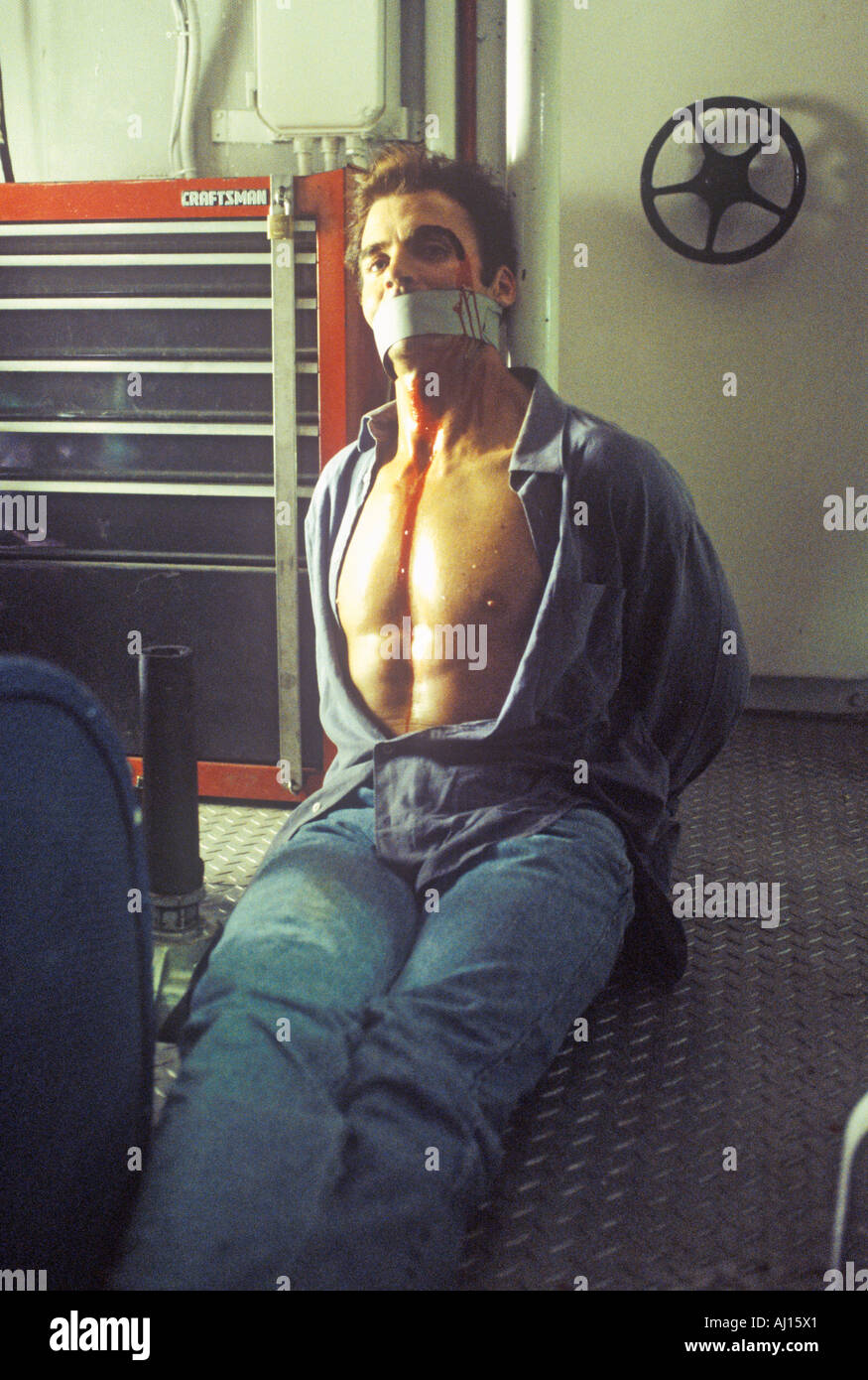 Bound and gagged immagini e fotografie stock ad alta risoluzione - Alamy