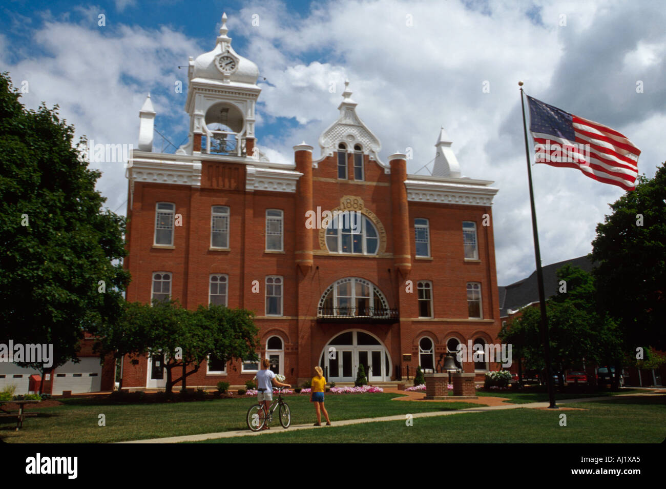 Ohio Lorain County, Wellington Town Hall, corridoio, costruito 1885 misto, multiculturale, biraciale, razza mista, multirazziale, bizantino gotico greco stile spagnolo A. Foto Stock
