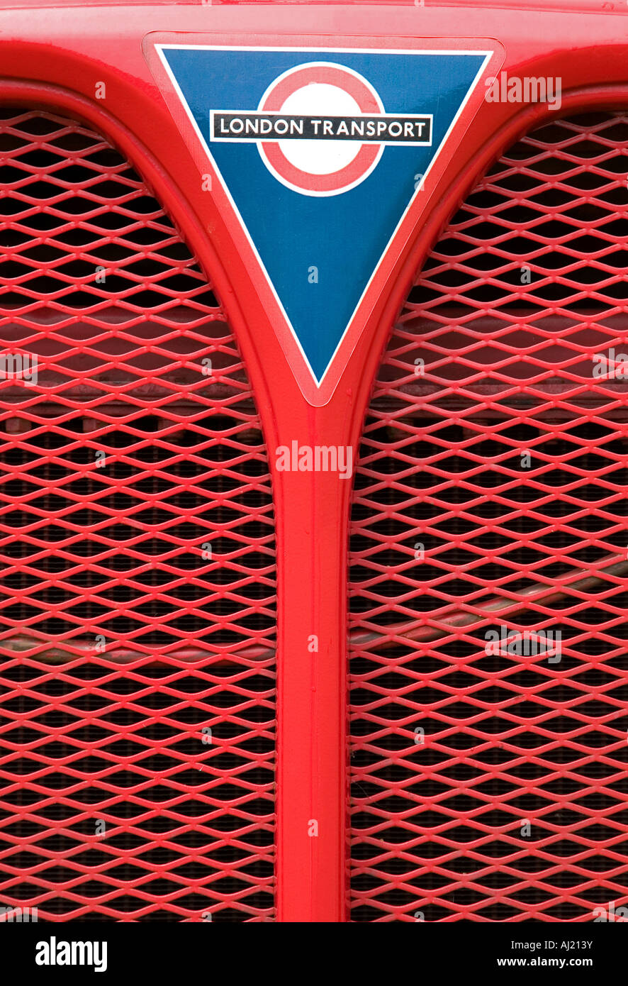 Trasporti di Londra sulla parte anteriore di un bus rosso a due piani Foto Stock
