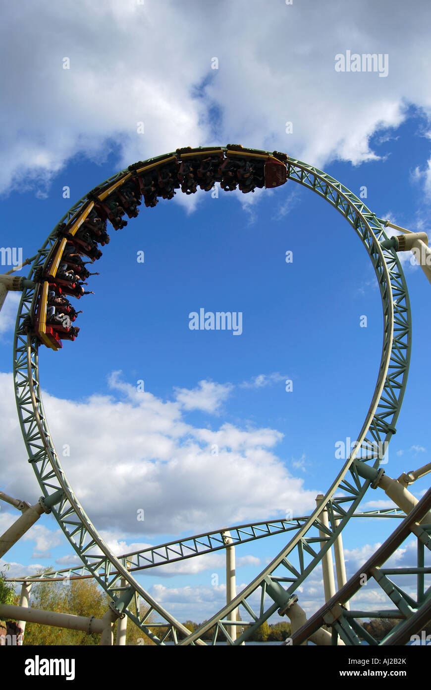 Il colosso Ride, Città perduta, Thorpe Park Theme Park, Chertsey, Surrey, Regno Unito Inghilterra Foto Stock