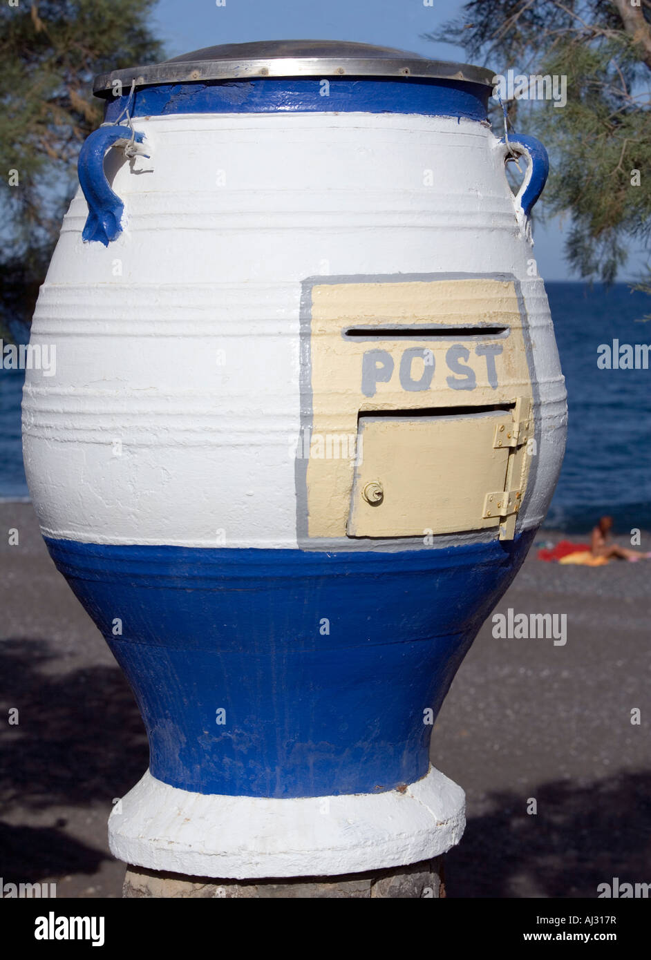 Insolito urn-come la casella di posta " Kamari Beach' di 'Santorini " Grecia Foto Stock
