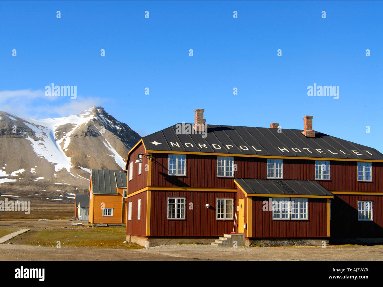 Nordpol Hotel nel villaggio di Ny Alesund in Svalbard, Norvegia Foto Stock