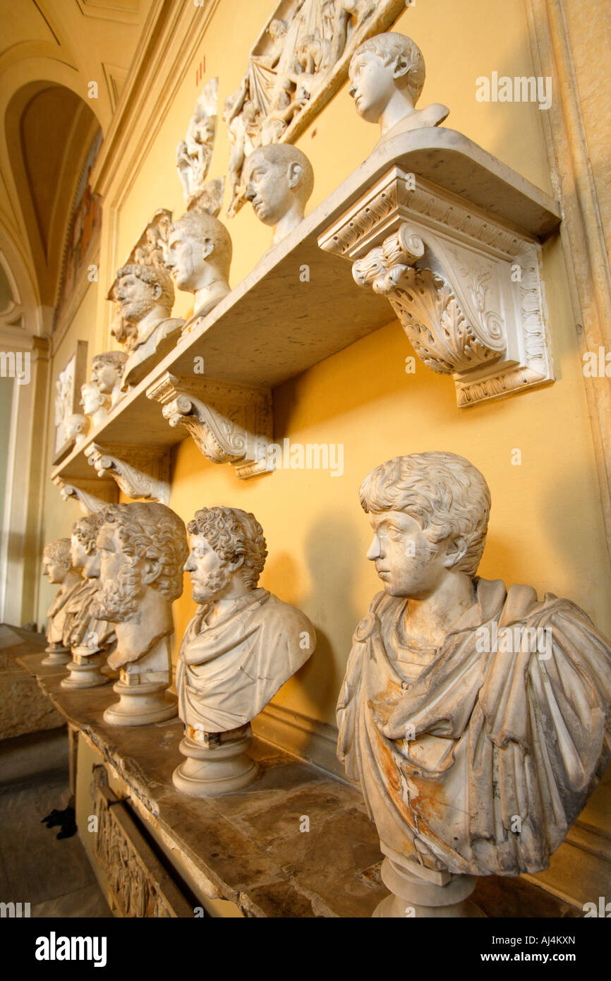 Busti di marmo di illustri romani, Museo del Vaticano, Roma, Italia Foto Stock