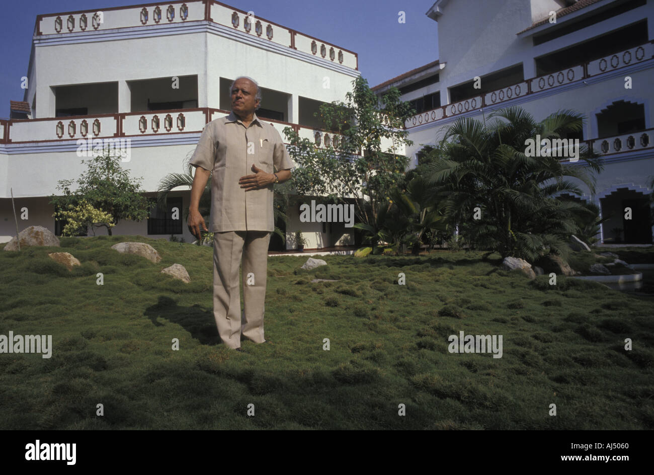 Il Professor Swaminathan padre della rivoluzione verde a sua Genetics Institute di Madras - India Foto Stock