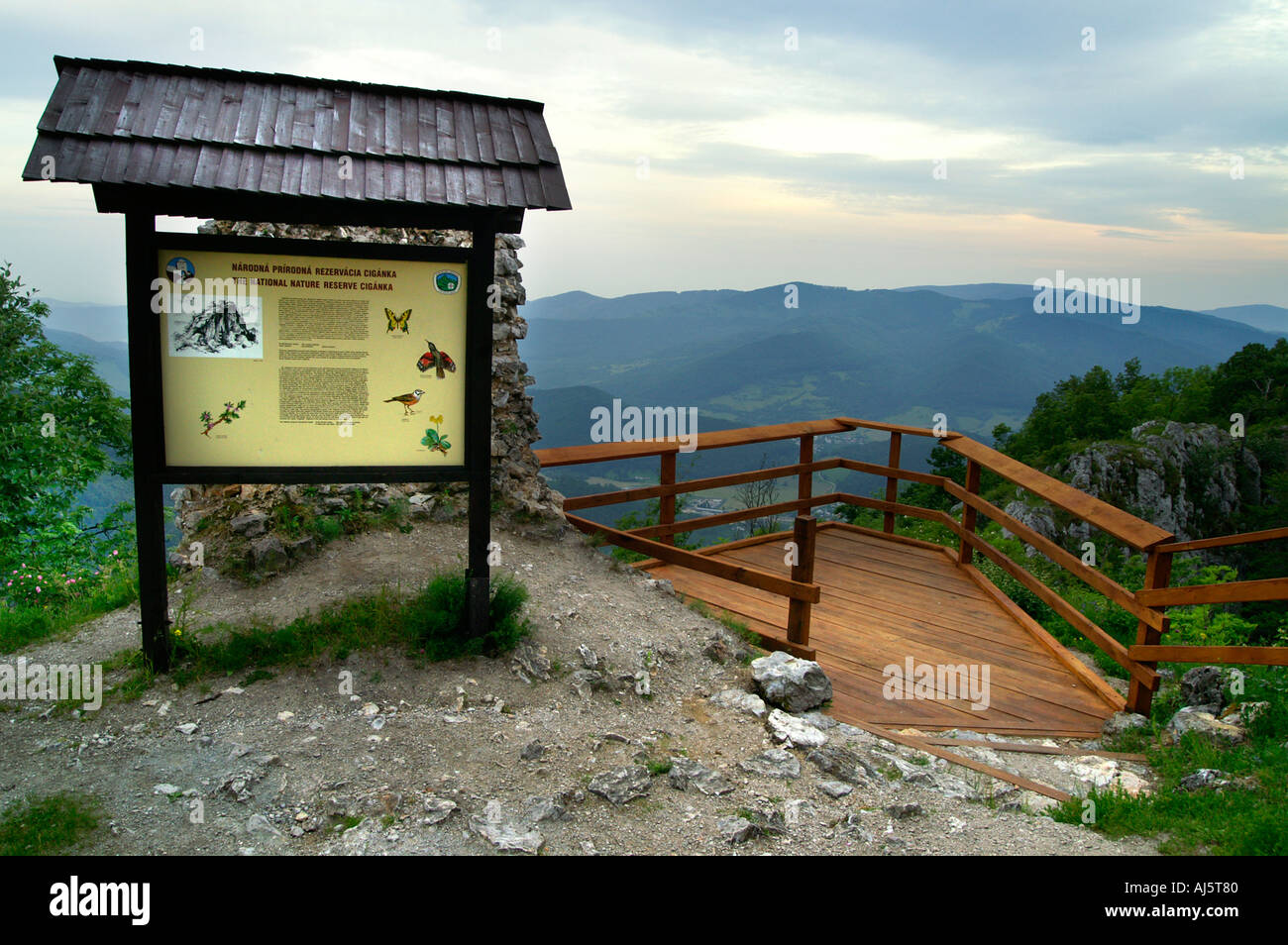 Visualizzare la piattaforma a Muran castello in Slovacchia Foto Stock