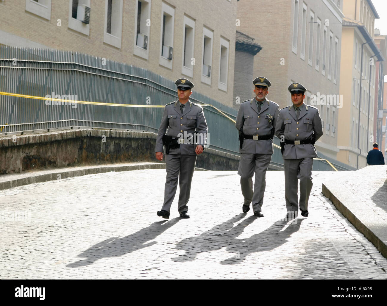 Tre piedi di polizia Foto Stock