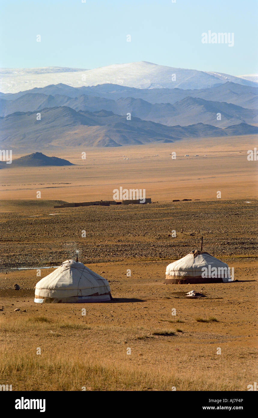 Tradizionale dimora mongolo ger o yurt. Altai mongolo (Mongolo Nuruu Altayn). Provincia Baian-Olgii. Mongolia Foto Stock