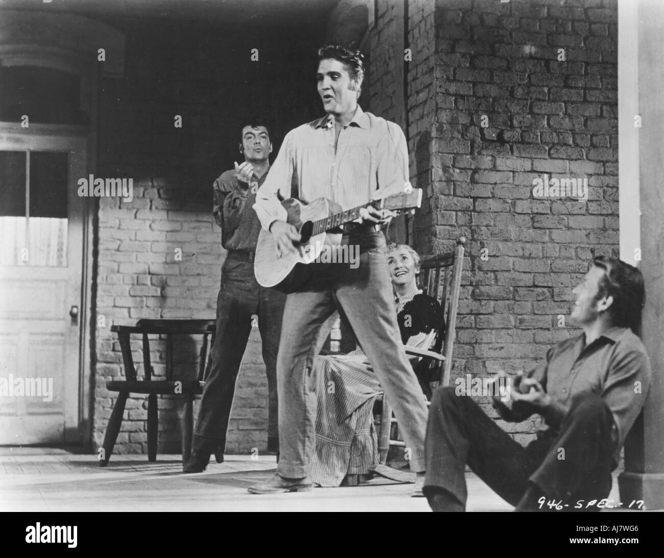 Elvis Presley, cantante e attore, 1956. Artista: sconosciuto Foto Stock