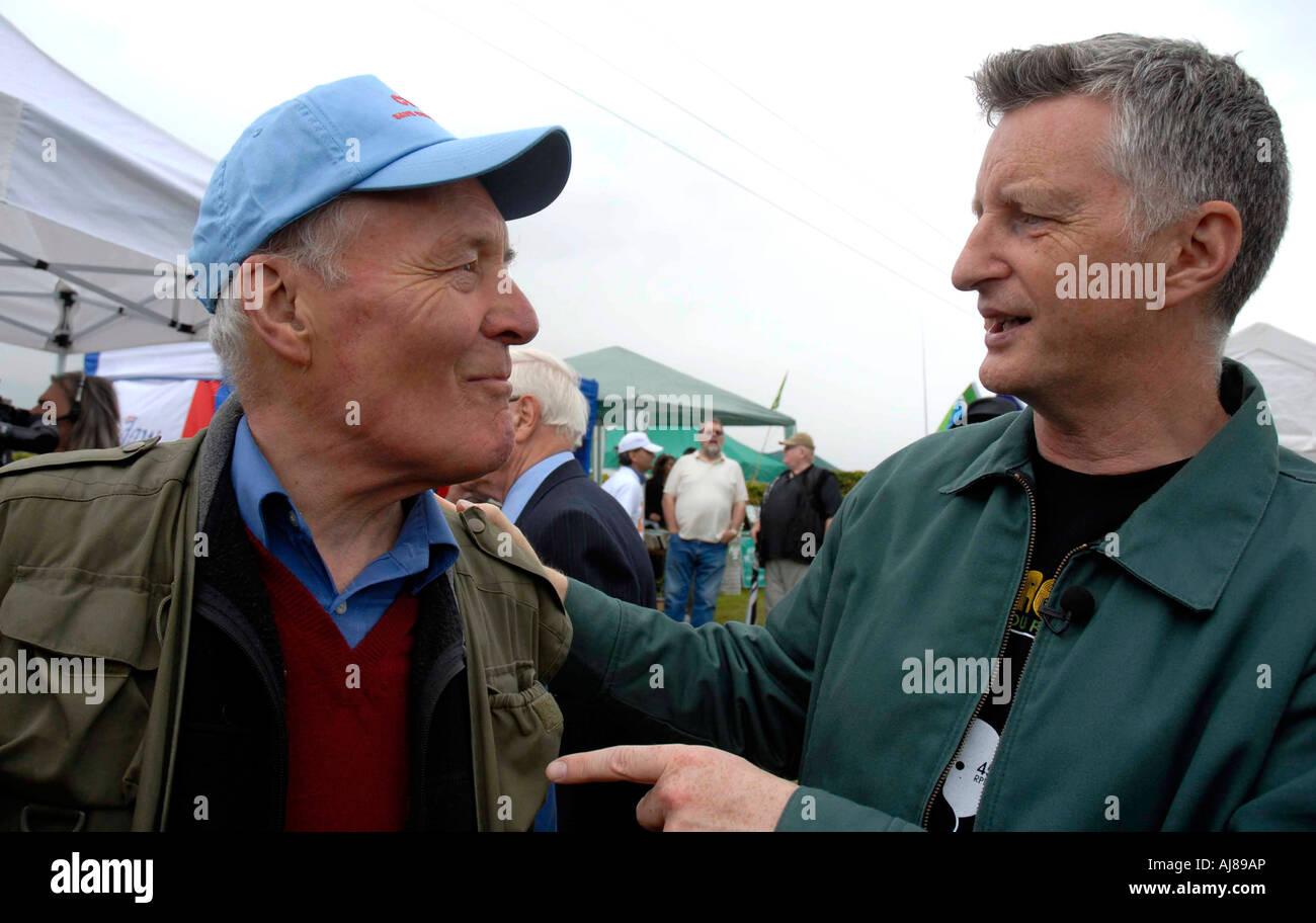 Tony Benn con Billy Bragg all'Tolpuddle martiri Sindacato Rally, Dorset, Gran Bretagna, Regno Unito Foto Stock