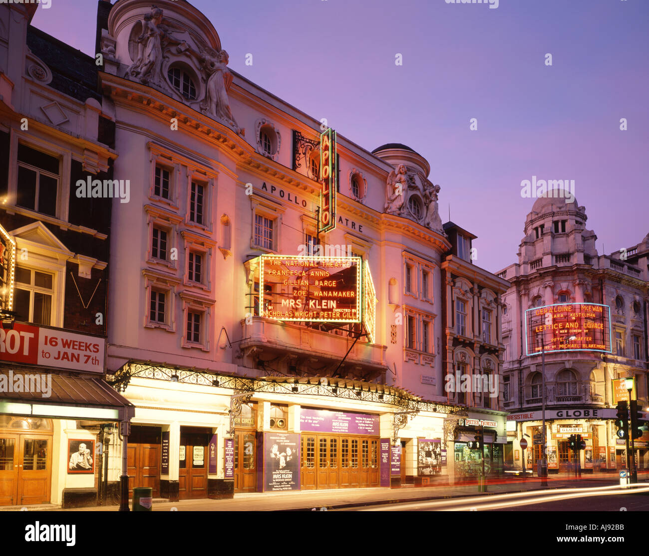 Apollo Theatre Shaftesbury Avenue London REGNO UNITO Foto Stock
