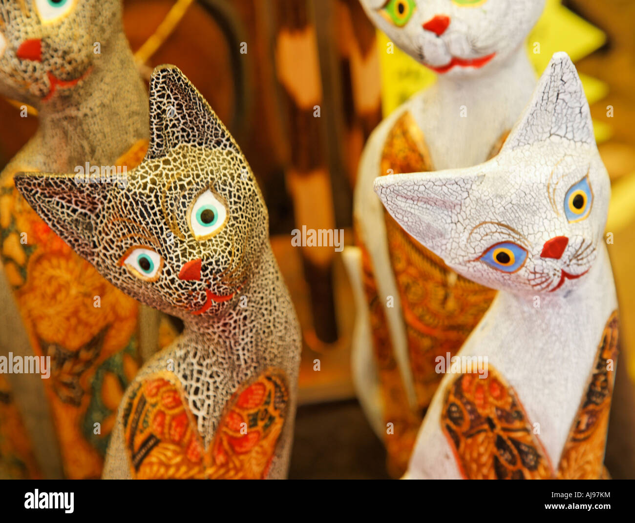 Cat statue in stallo Street Market Saint Antonin Toulouse Francia Foto Stock