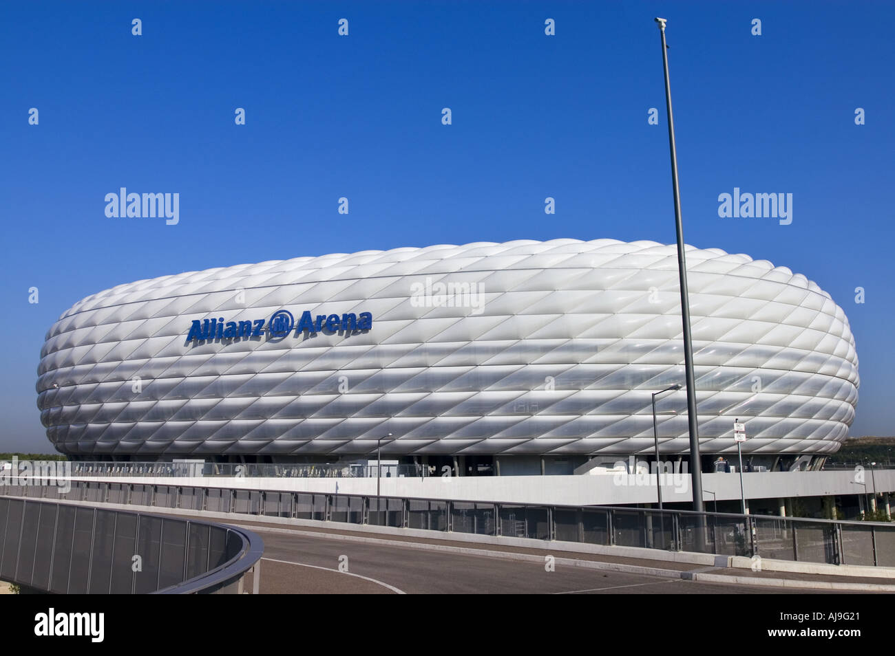 Il famoso stadio Allianz Arena lo stadio di Bayern Munchen Club Foto Stock