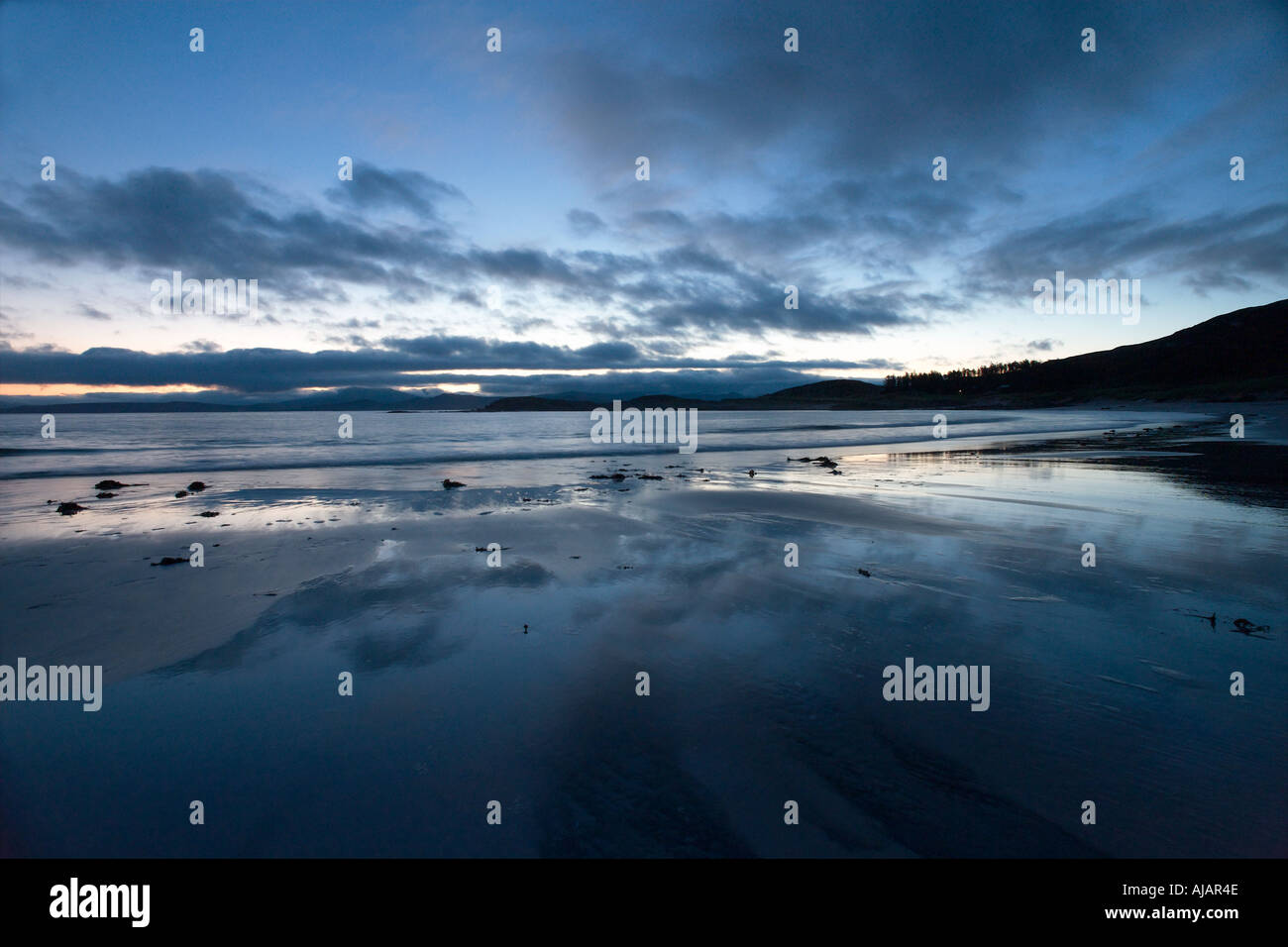 Alba su Mellon Udrigle, Gruinard Bay, Wester Ross, Highlands della Scozia Foto Stock
