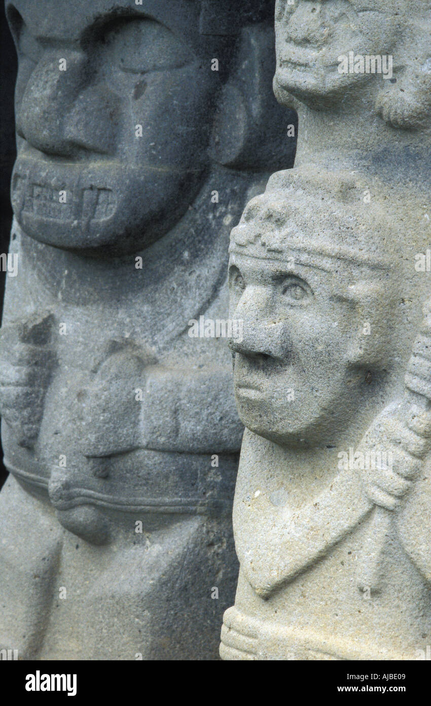 Precolombiani zoomorfe e antropomorfe megaliti di Pietra San Augustin Agustin Colombia meridionale Foto Stock