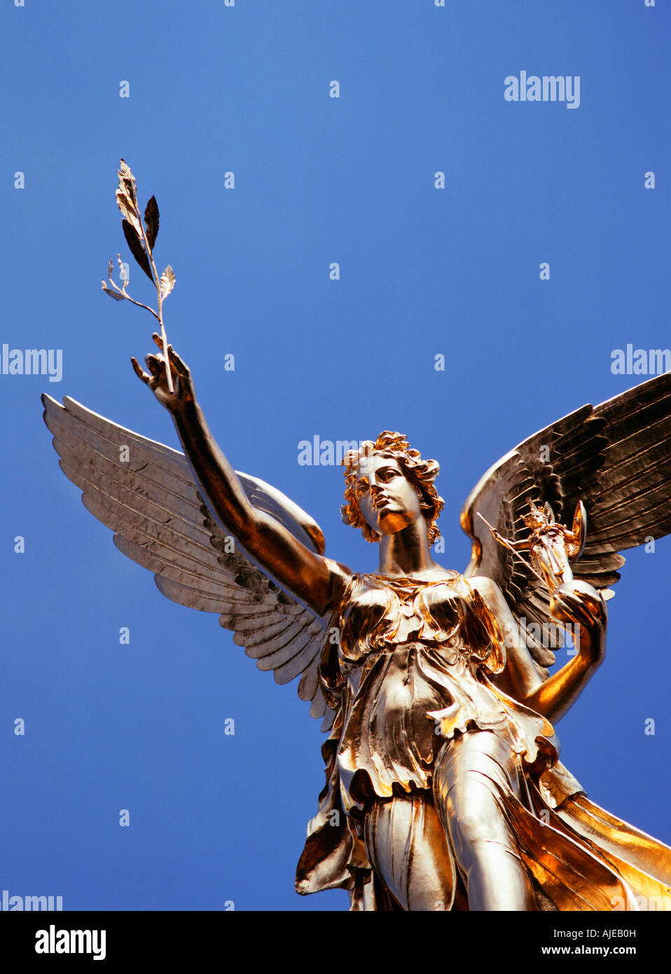 EU DE Germania Baviera Monaco di Baviera il Friedensengel angelo della pace senza diritti di terzi disponibili Foto Stock