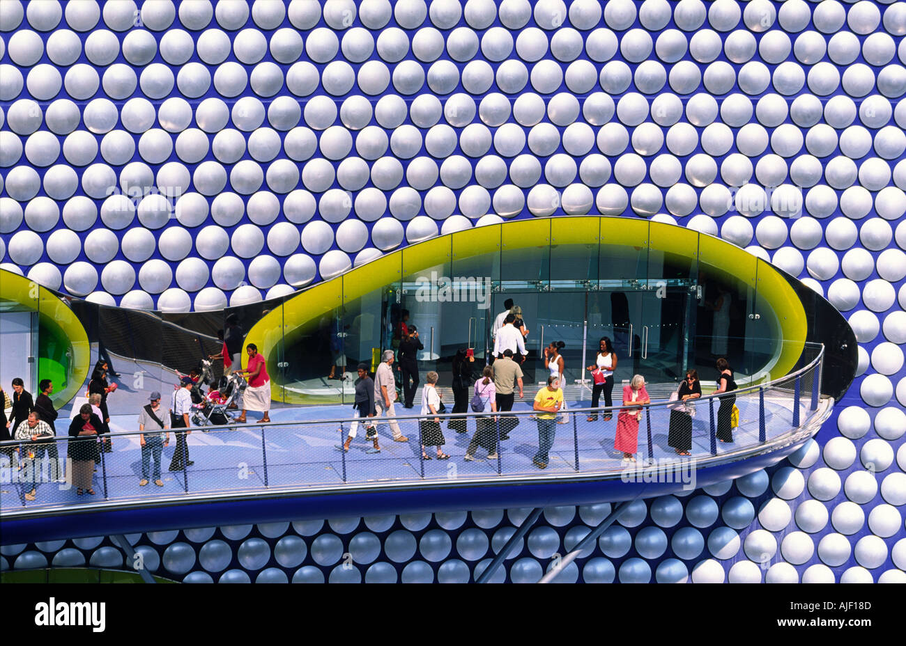 Magazzini Selfridges il Bullring Bull Ring shopping mall Birmingham Inghilterra progettato da sistemi futuri. Foto Stock Magazzini Selfridges il Bullring Bull Ring shopping mall Birmingham Inghilterra progettato da sistemi futuri. Foto Stock