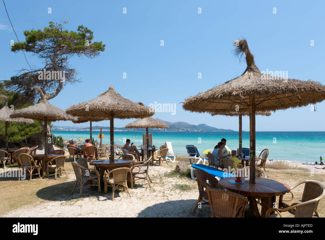 Bar in spiaggia, Platja de muro, Alcudia, Mallorca, Spagna Foto Stock