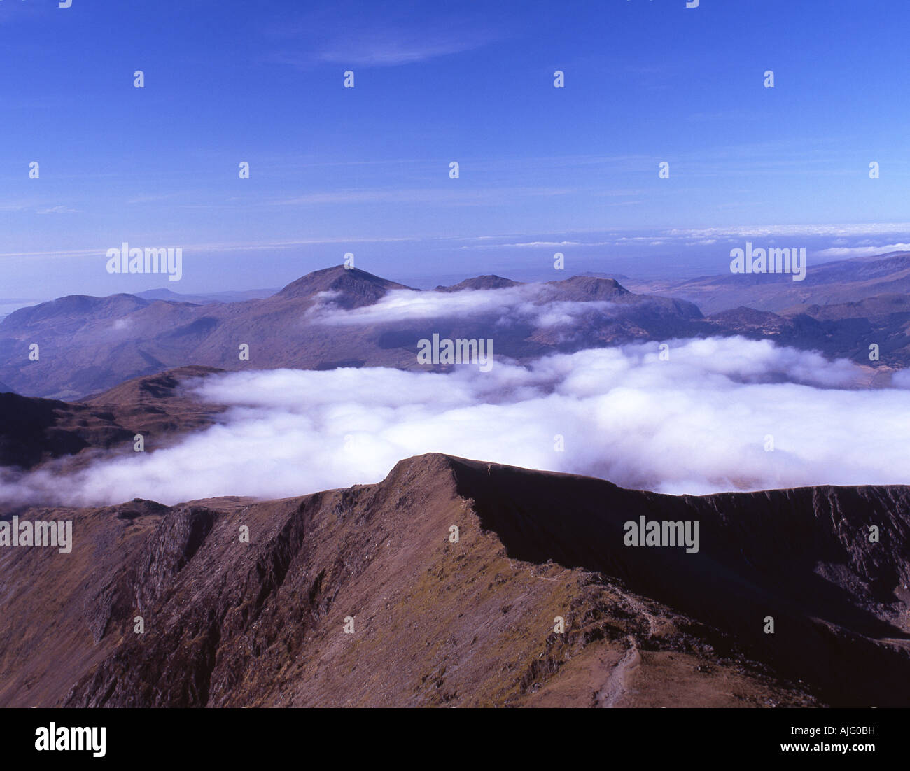 Moel Hebog da Snowdon, vista su Rhyd Ddu via Parco Nazionale di Snowdonia Gwynedd North Wales UK Foto Stock