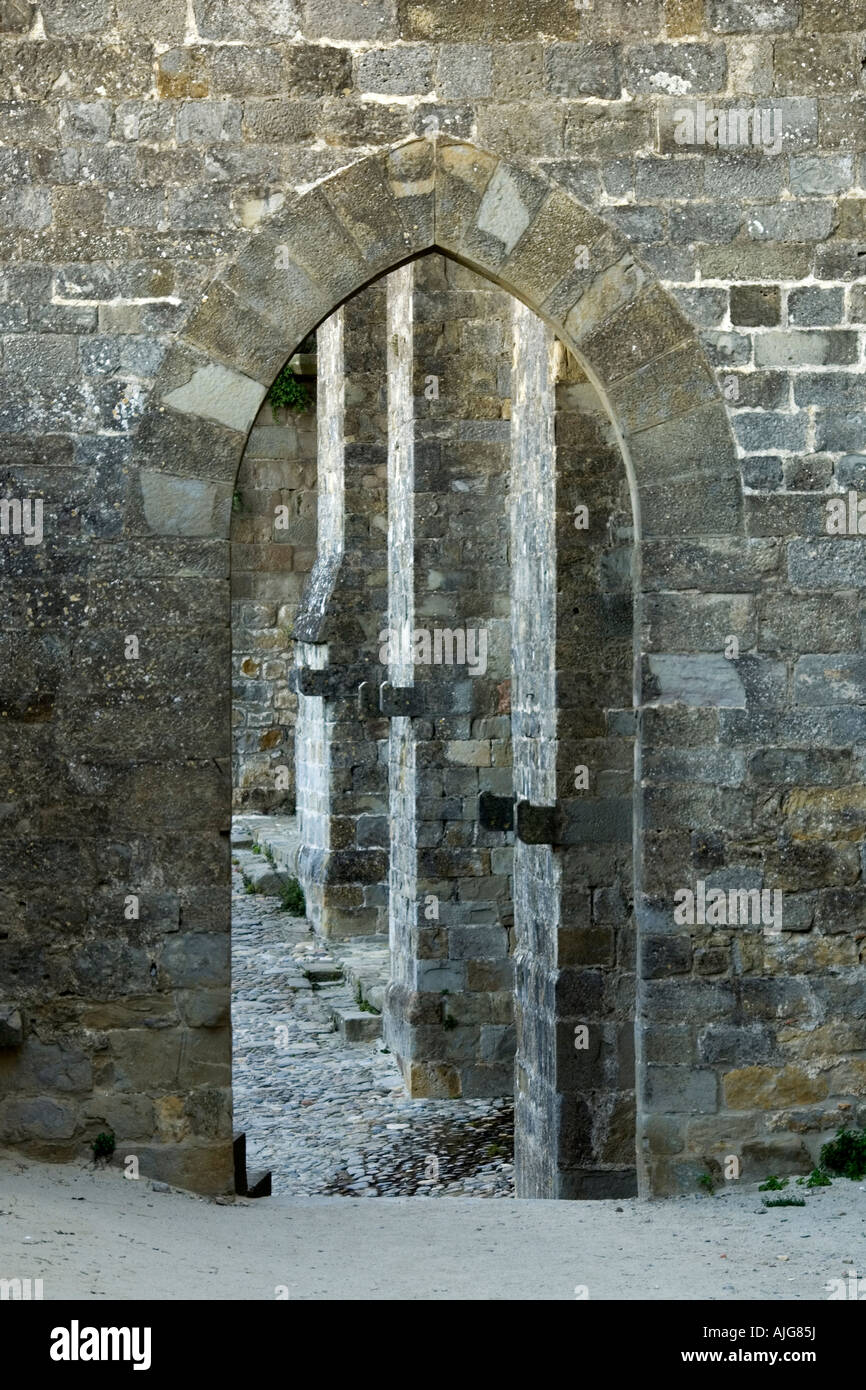 Gateway in prossimità di porte d'Aude, il Cite, Carcassonne, Francia Foto Stock