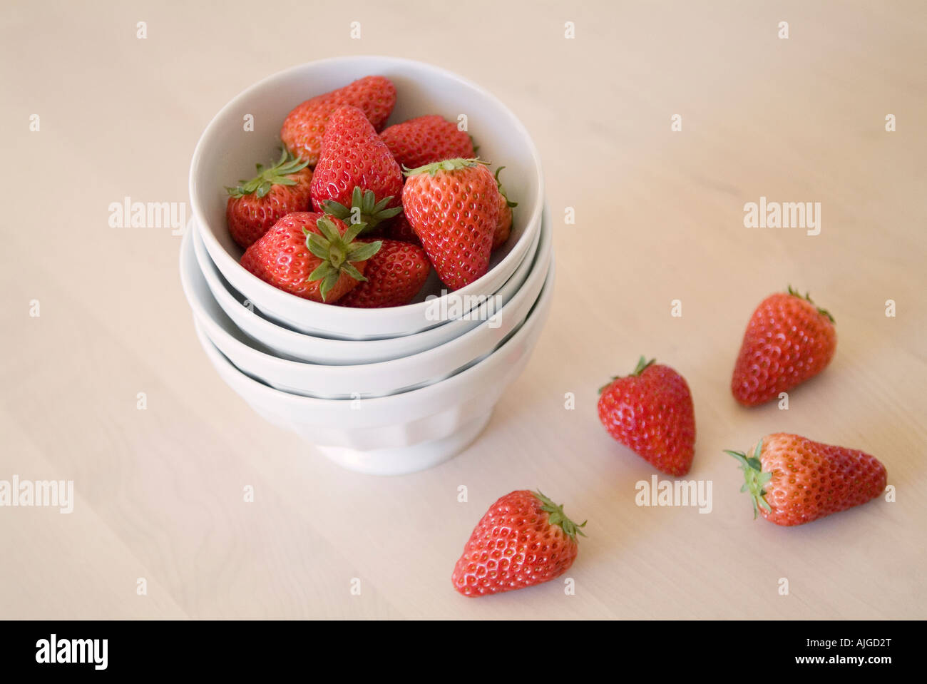 Le fragole in un recipiente Foto Stock