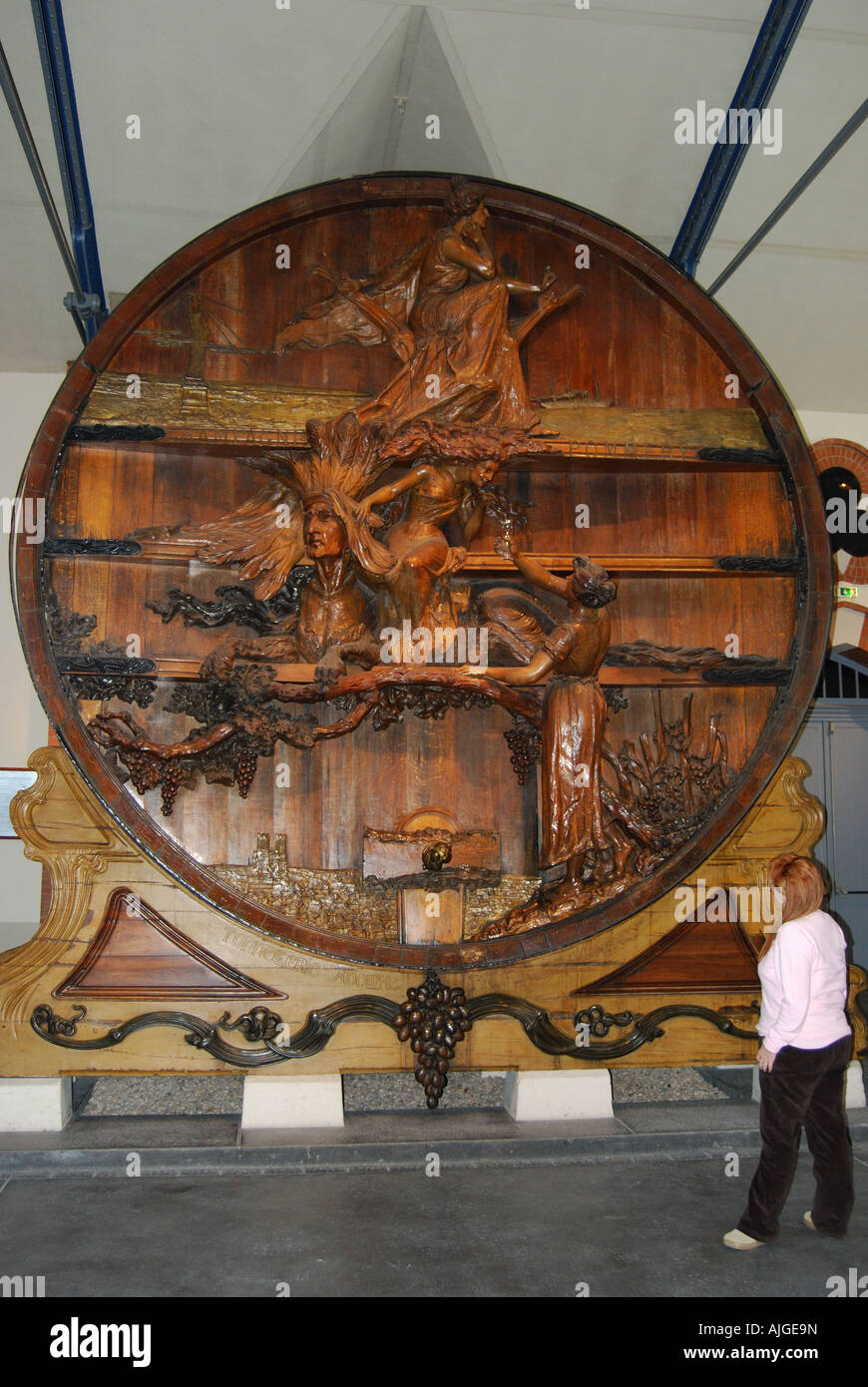 Champagne Casa barile in legno, Domaine Pommery Monopole, Reims, Marne, Champagne-Ardenne, Francia Foto Stock