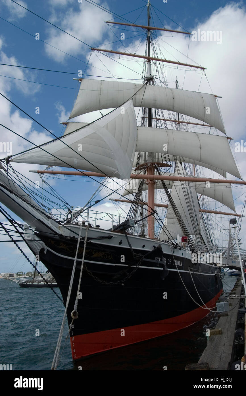 Il ferro nave scafo Stella dell India ha una casa permanente come parte di San Diego's Maritime Museum. Foto Stock