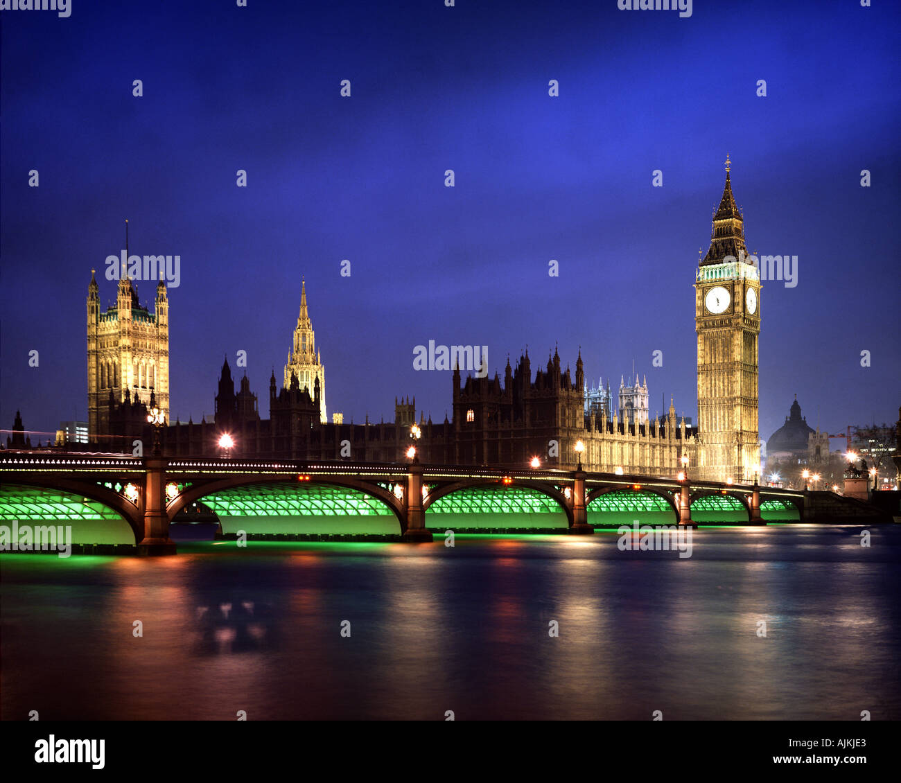 GB - LONDRA: Westminster di notte Foto Stock