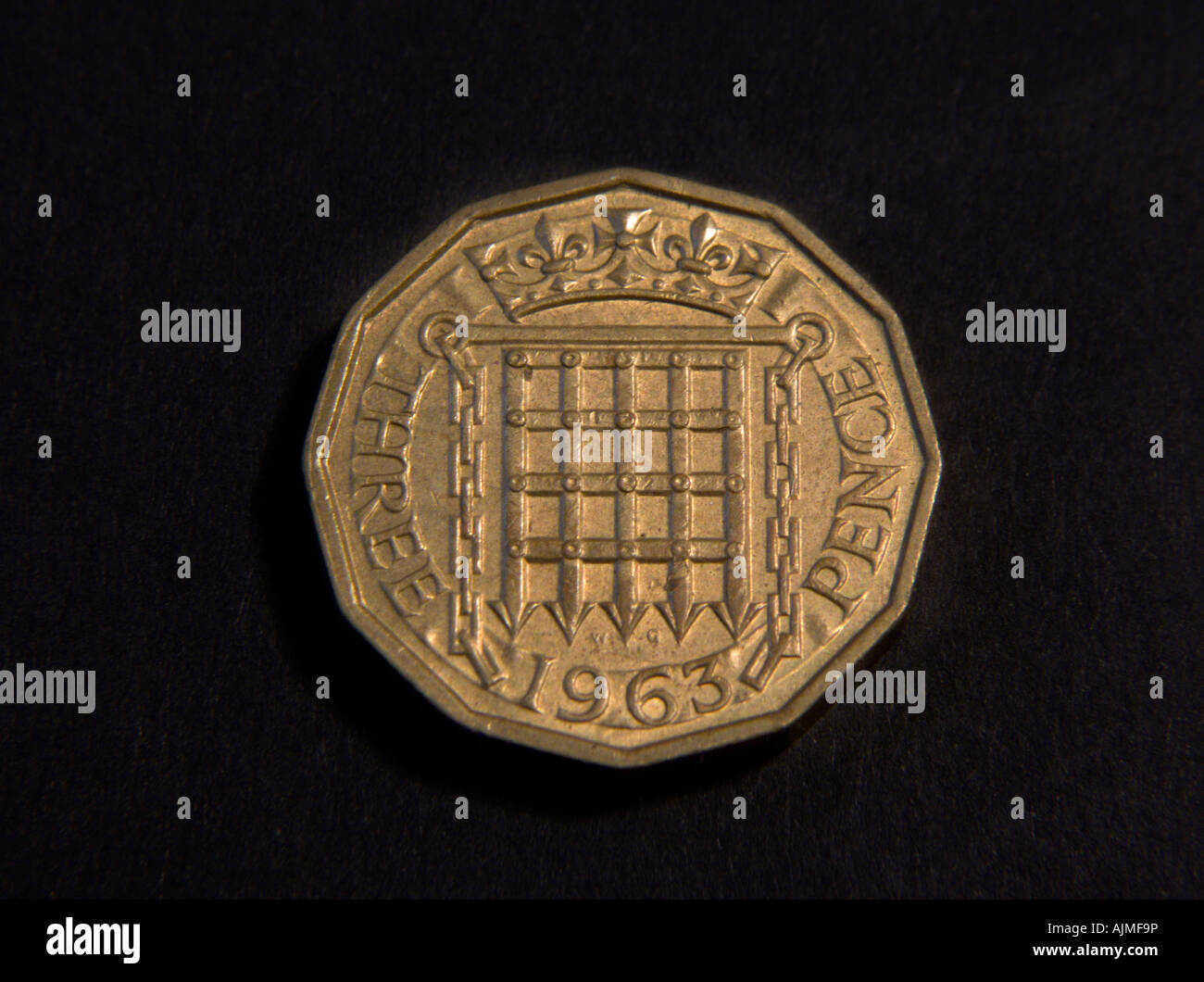 Ottone Pre-Decimal Threepence British Coin Foto Stock