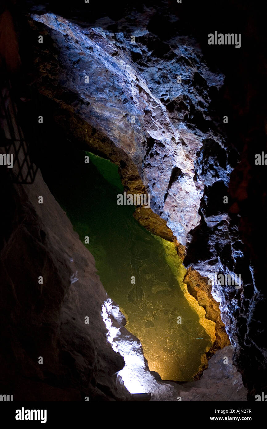 La Mina miniera di Zacatecas sviluppato su diversi livelli sotterranei e con un lago naturale in corrispondenza del suo fondo Messico Foto Stock