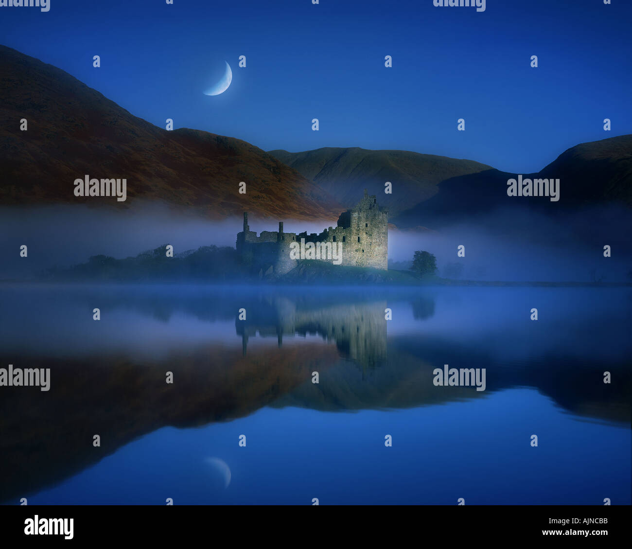GB - Scozia: Kilchurn Castle sul Loch Awe Foto Stock