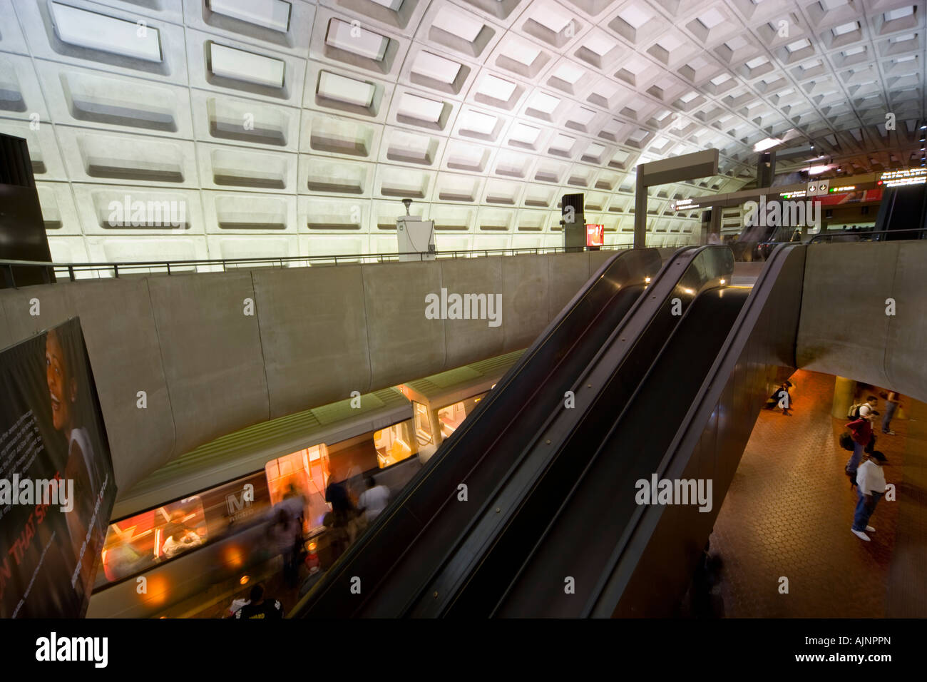 Washington DC Gallery Place Chinatown La stazione della metropolitana di aerosol con la qualità dell'aria di sicurezza monitor sniffer Foto Stock