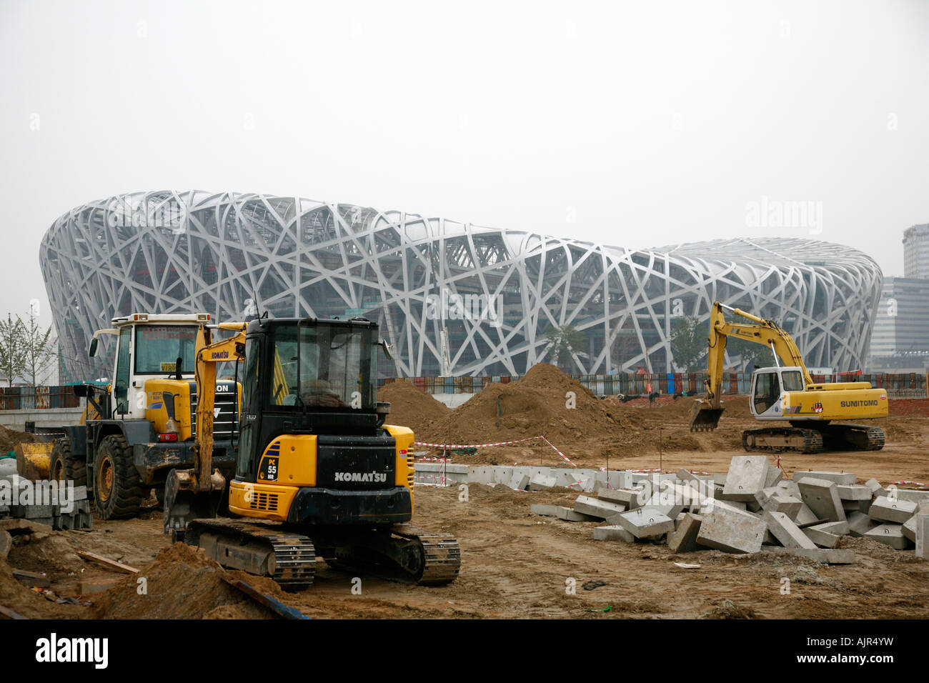 Sito in costruzione dello stadio olimpico conosciuto anche come il nido Pechino CINA Foto Stock
