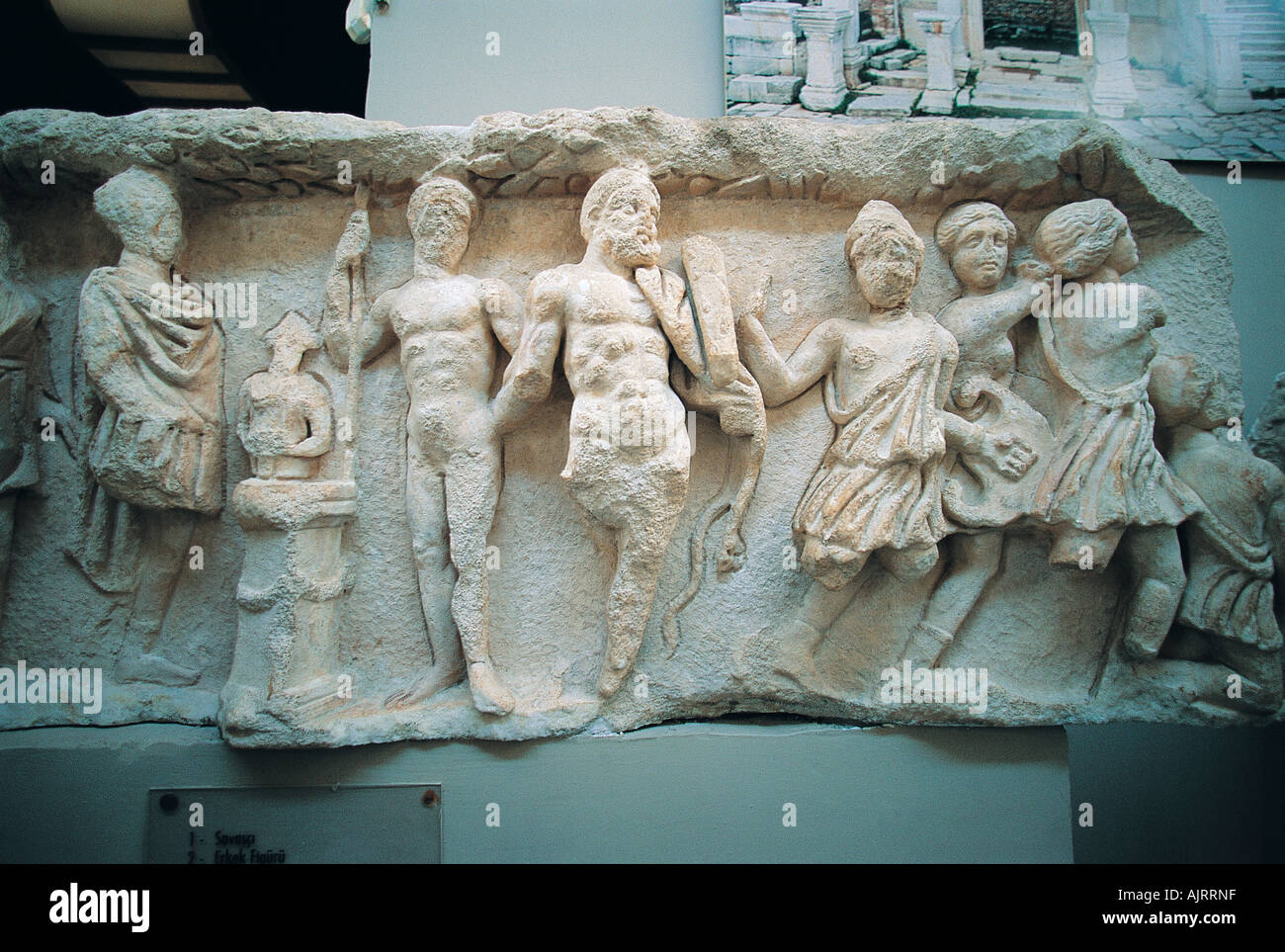 Statue e rilievi in Efeso antica città, Turchia. Foto Stock