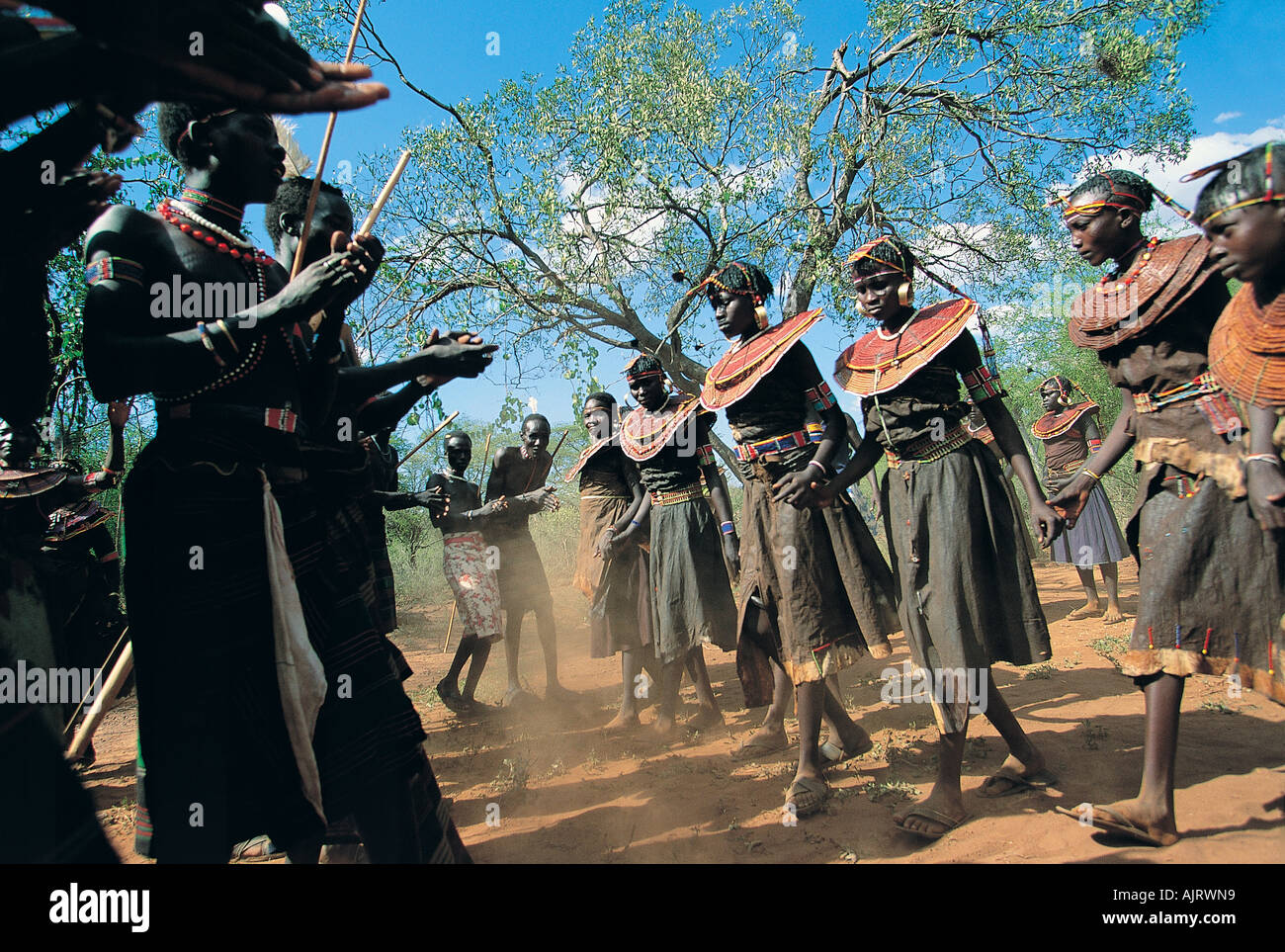 Sapana cerimonia di iniziazione in un villaggio di Pokot in Kenya. Foto Stock