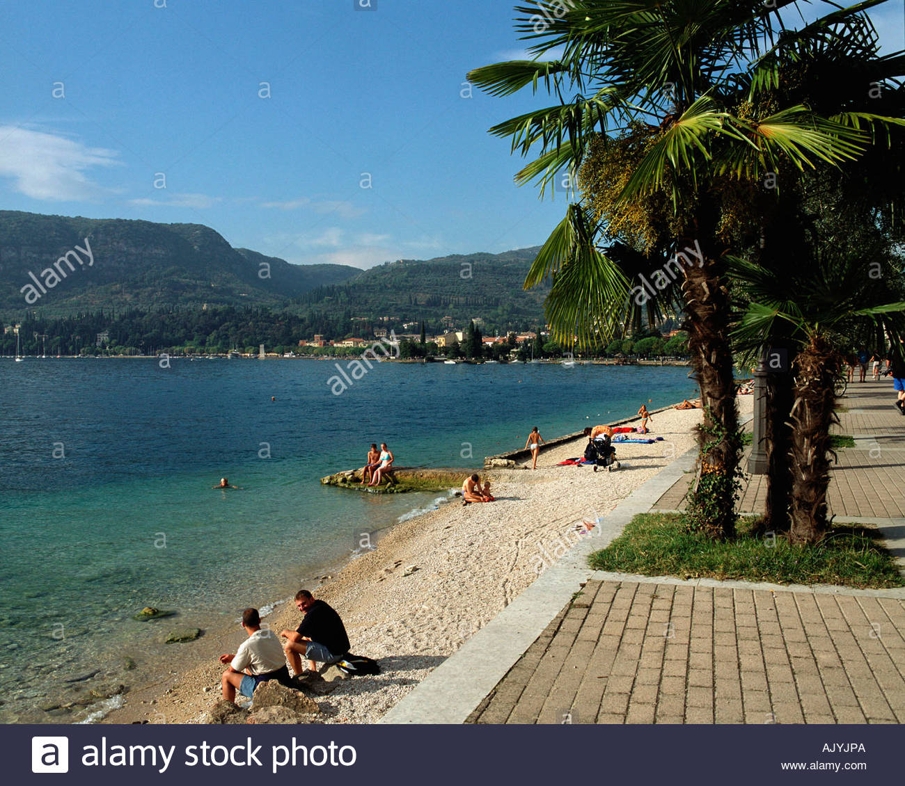 Spiaggia Sul Lago Di Garda Bardolino Strand Am Gardasee