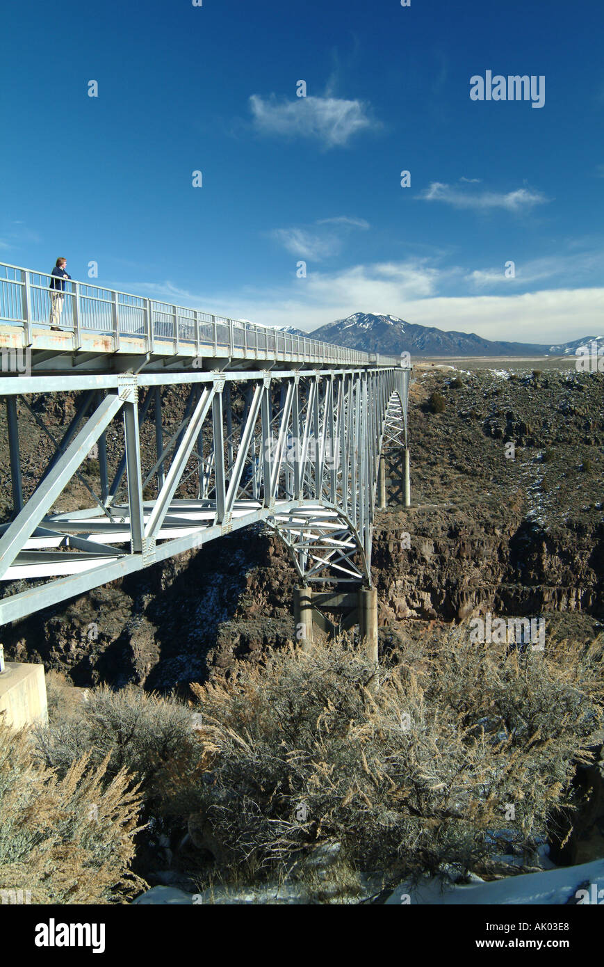 Tre Span ponte stradale sul Rio Grande Gorge vicino a Taos nel Nuovo Messico Stati Uniti America STATI UNITI D'AMERICA Foto Stock