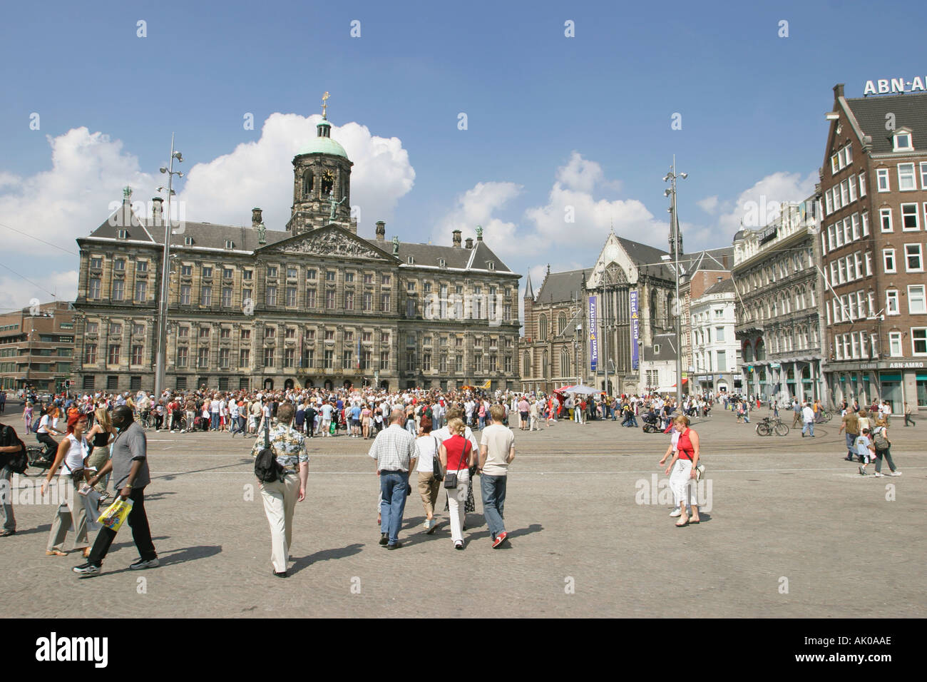 Amsterdam Olanda palazzo reale e su piazza Dam Foto Stock