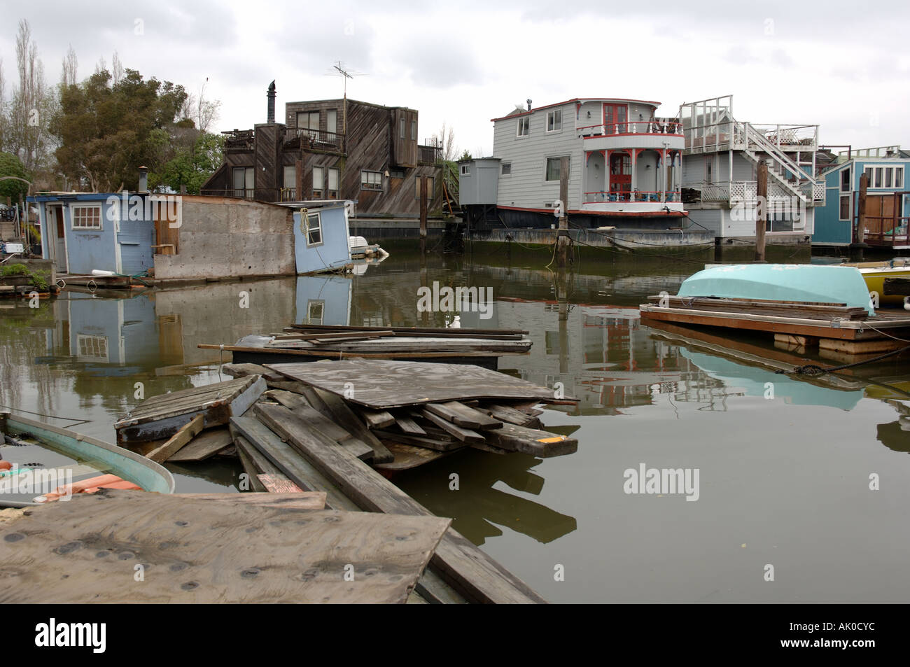 Case galleggianti sulla Baia di San Francisco Foto Stock