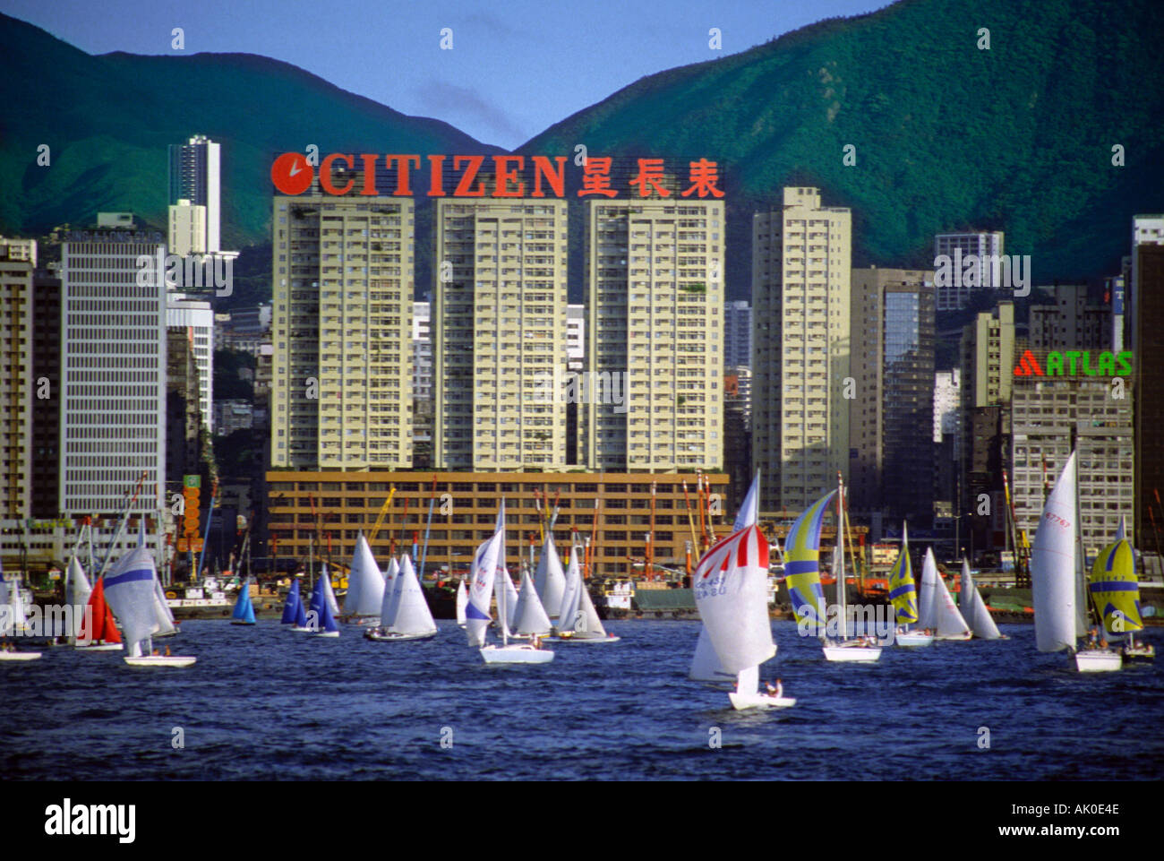 Barche nel porto Victoria Hong Kong 2 Foto Stock