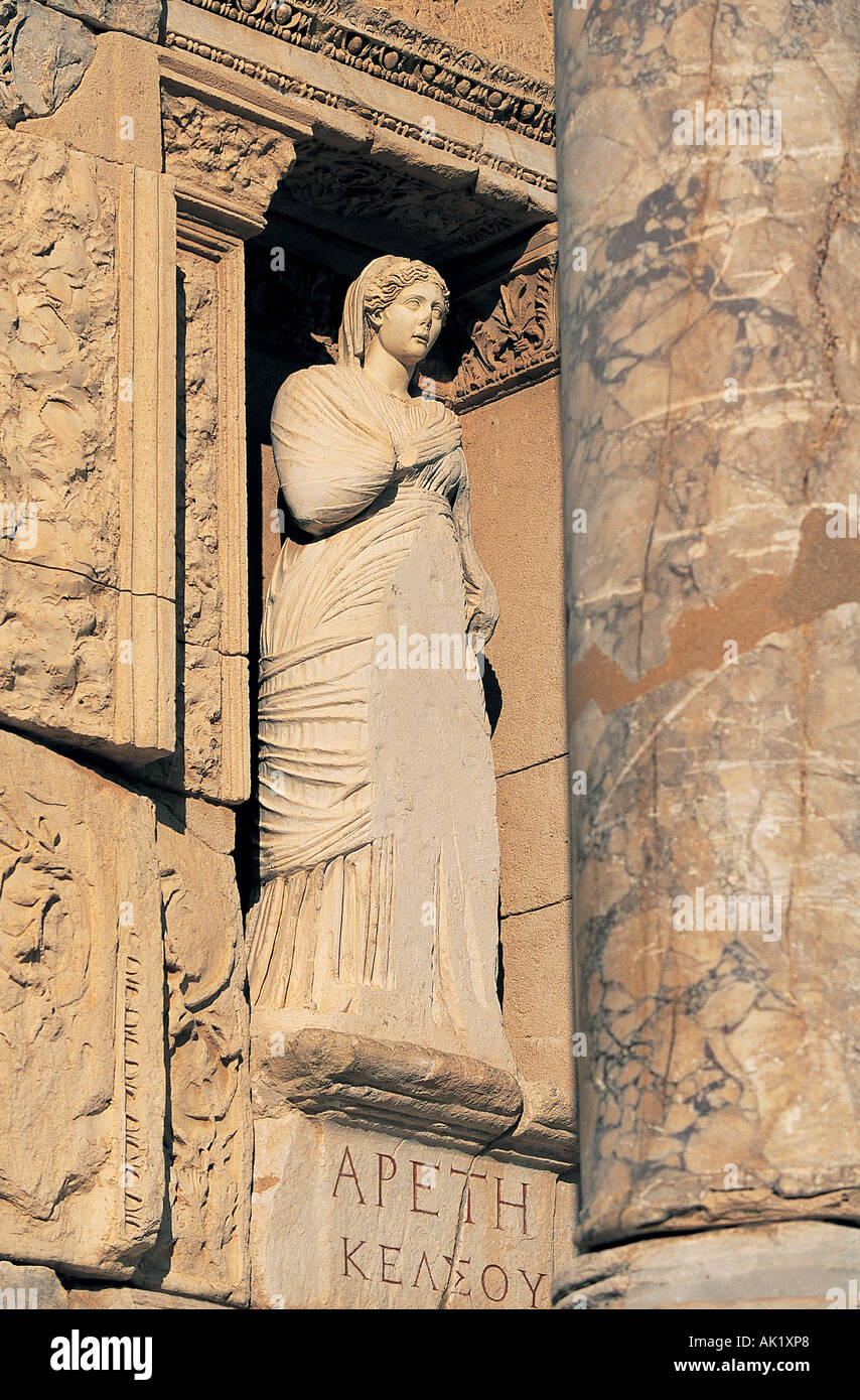 Statue e rilievi in Efeso antica città, Turchia. Foto Stock