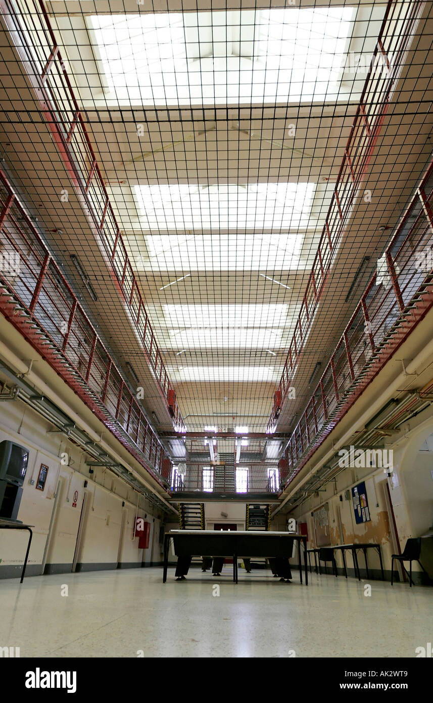 Interno di un blocco della cella della prigione. Foto Stock