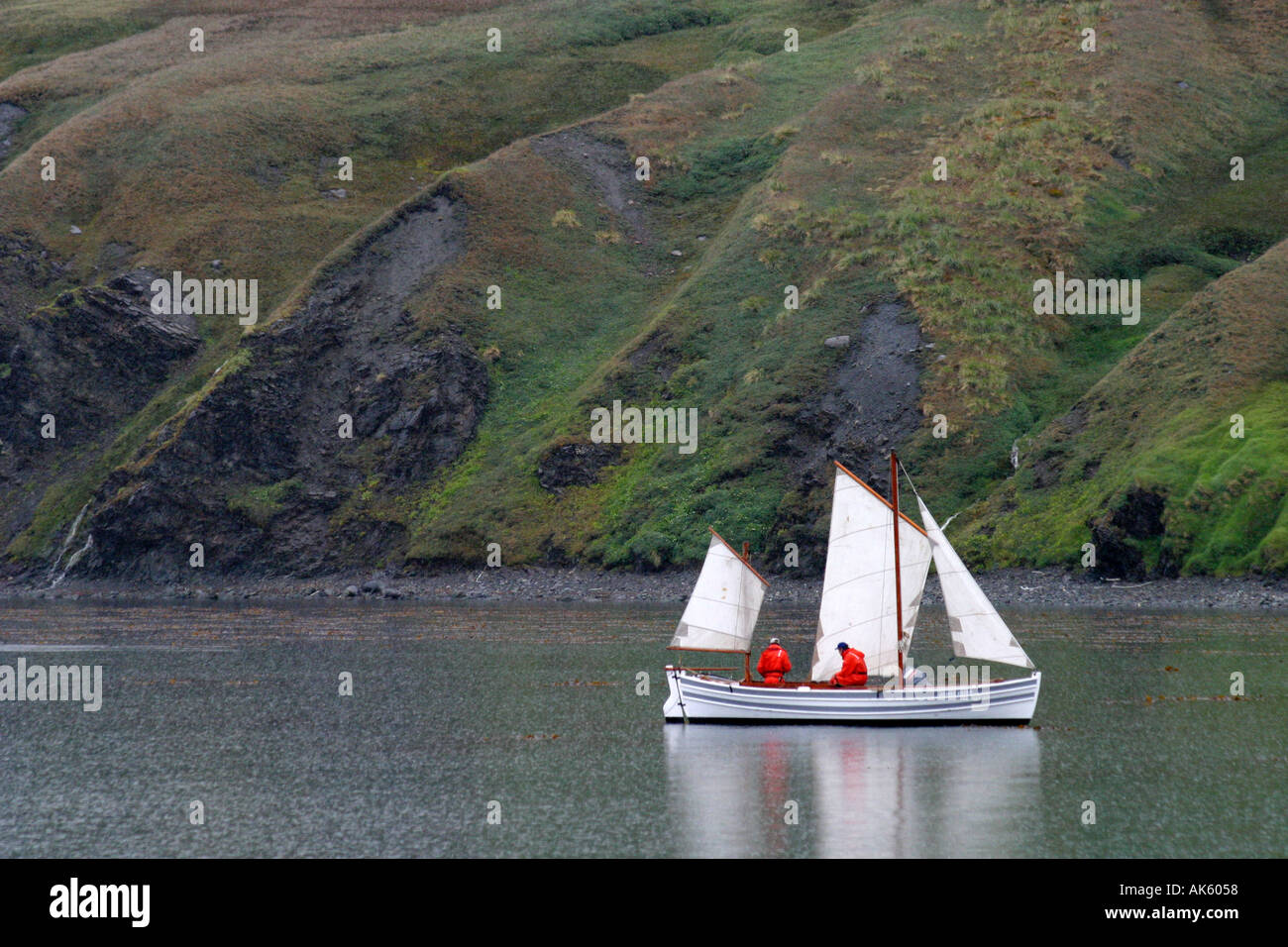 Una replica del Serio Shackleton barca a vela il James Caird che è stata utilizzata da Shackleton ed un equipaggio di navigare un epico viaggio Foto Stock